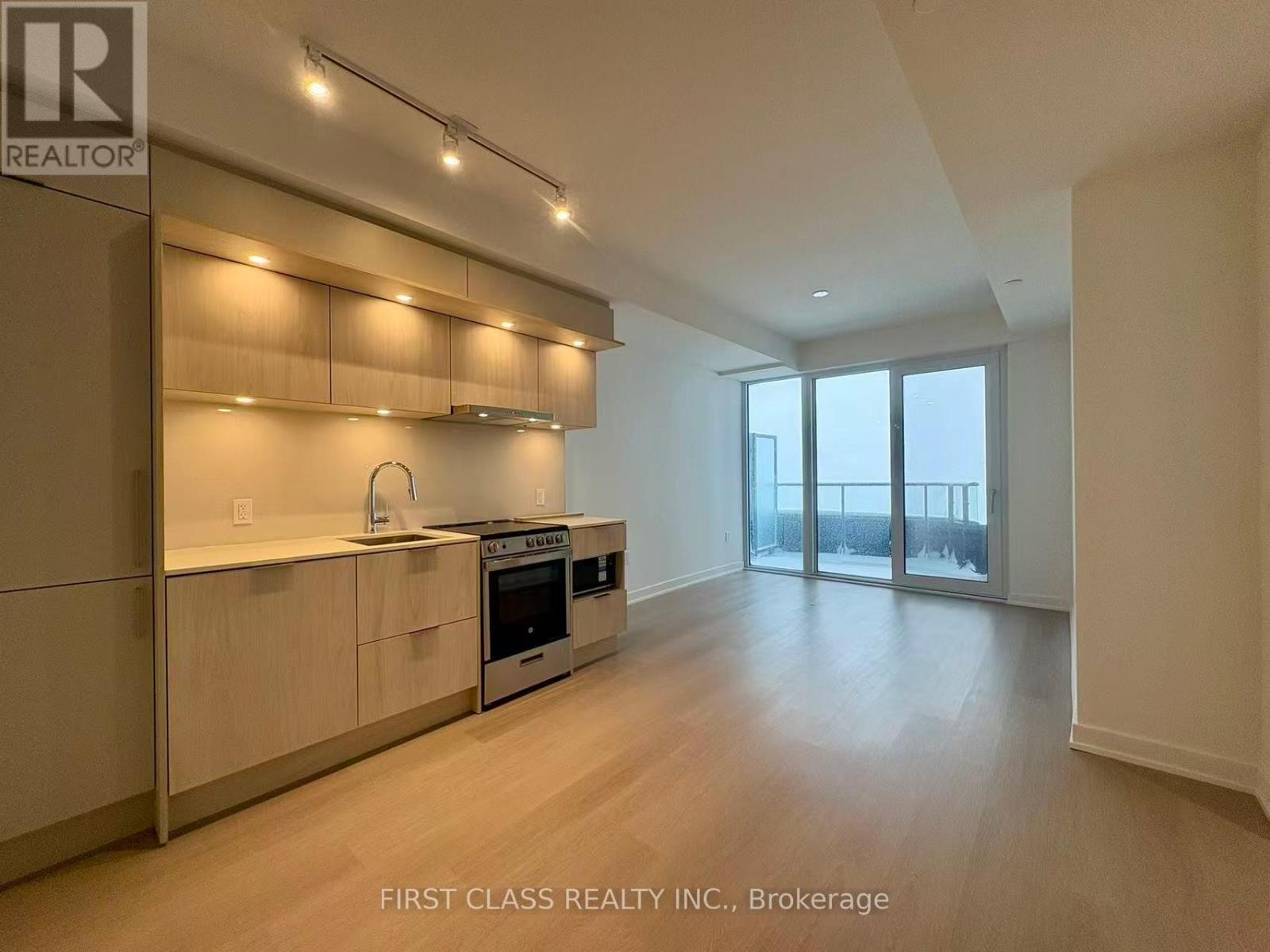 2210 - 448 Burnhamthorpe Road W, Mississauga, Ontario  L5B 0R4 - Photo 6 - W12912660