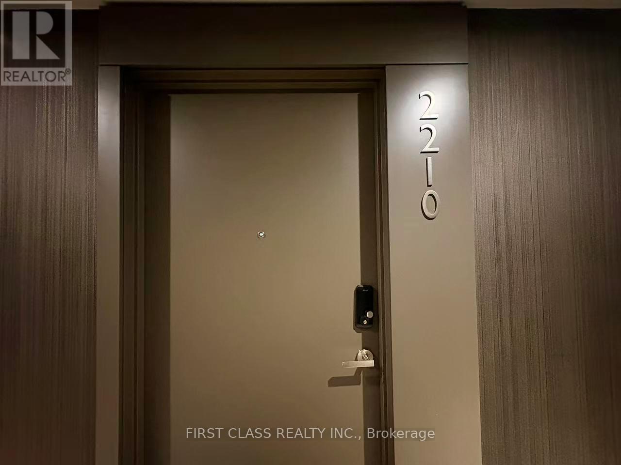 2210 - 448 Burnhamthorpe Road W, Mississauga, Ontario  L5B 0R4 - Photo 9 - W12912660