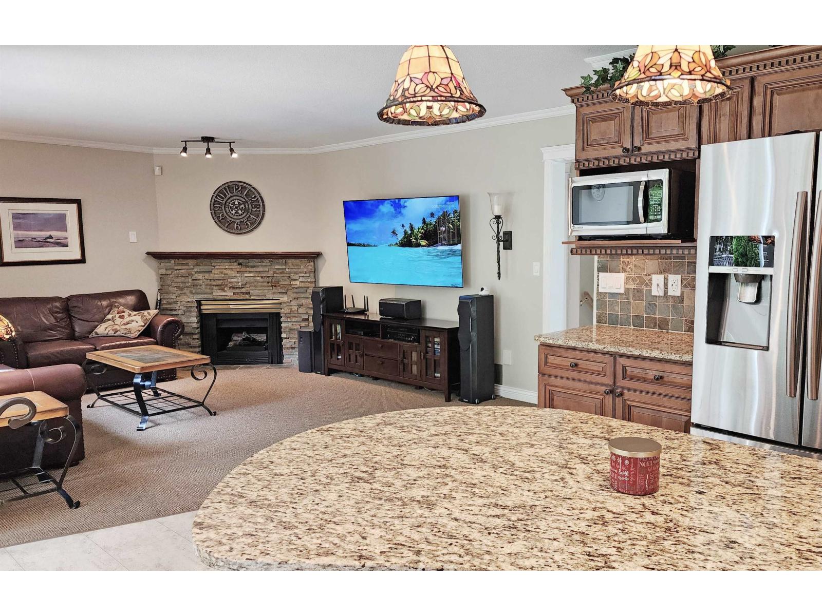 8030 153a Street, Surrey, British Columbia  V3S 7X7 - Photo 6 - R3101495