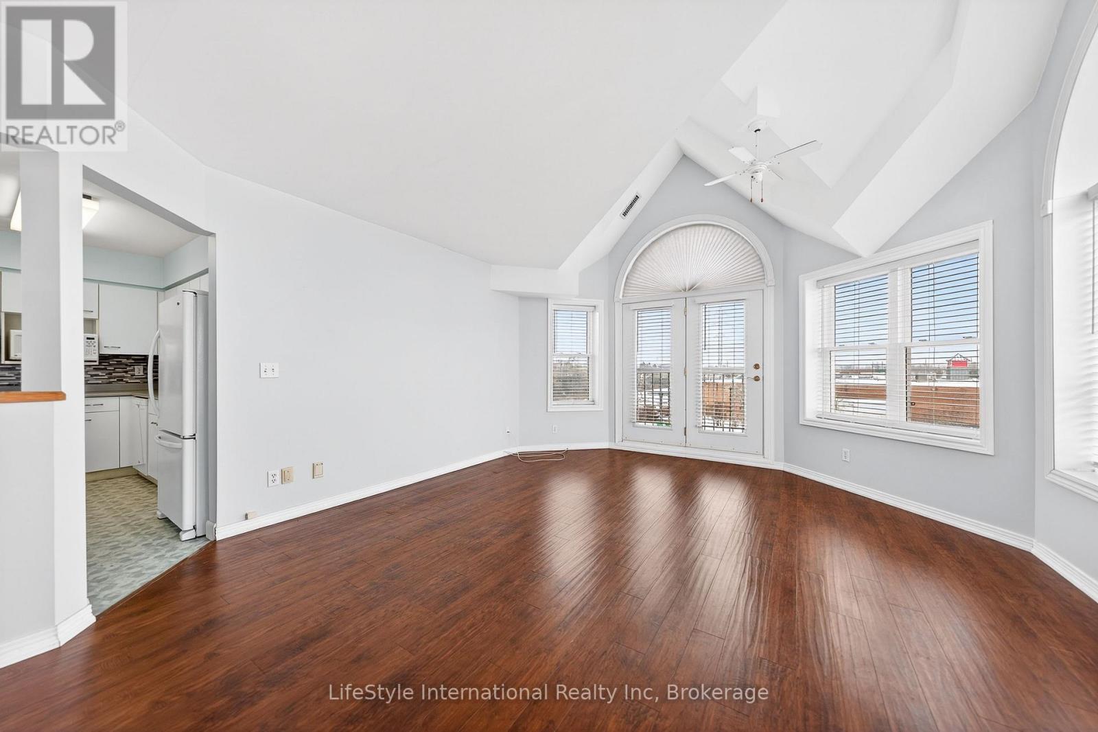 306 - 208 SILVERCREEK PARKWAY N, Guelph, Ontario