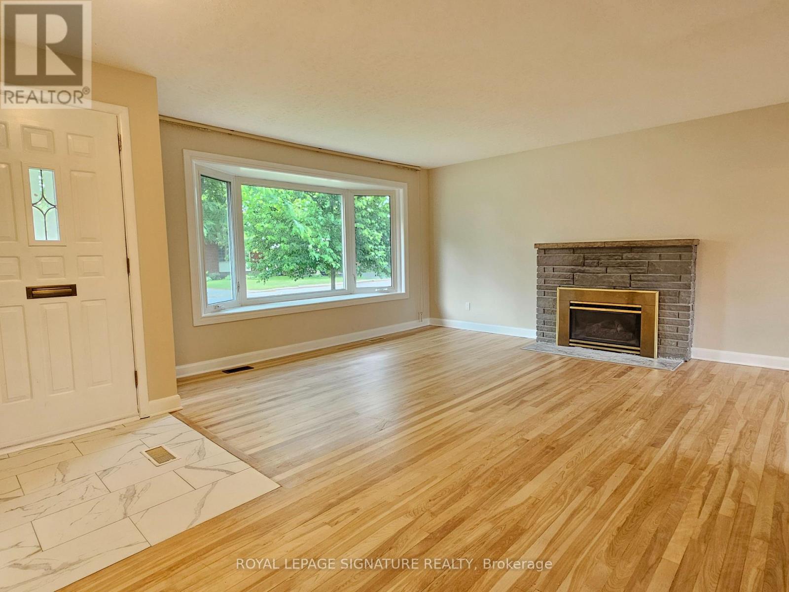 Main - 2368 Drury Lane, Ottawa, Ontario  K2C 1G5 - Photo 8 - X12907440