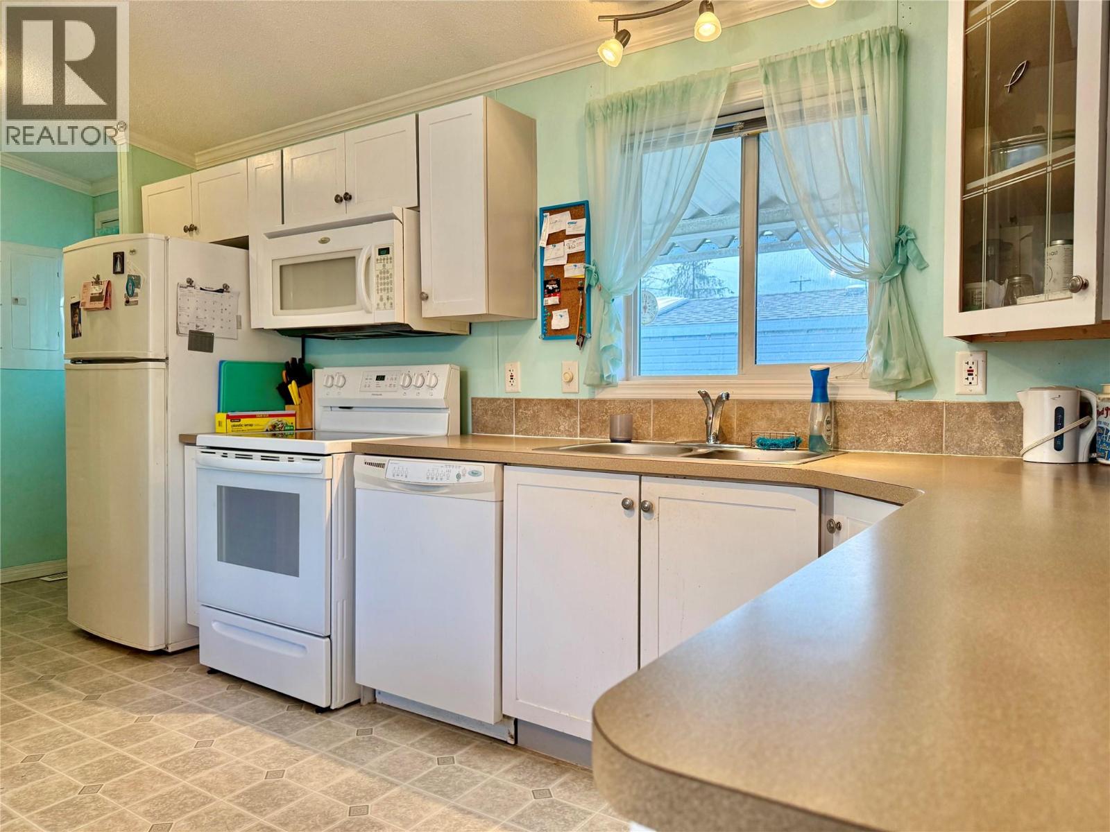 7225 Boundary Drive Unit# 8, Grand Forks, British Columbia  V0H 1V0 - Photo 5 - 10371879