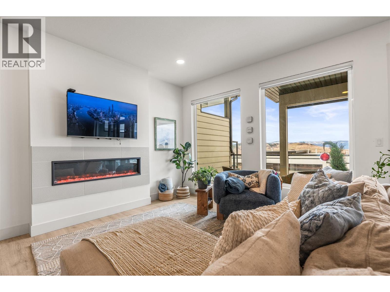 1000 Mt Robson Place Unit# 29, Vernon, British Columbia  V1B 4G2 - Photo 6 - 10380281