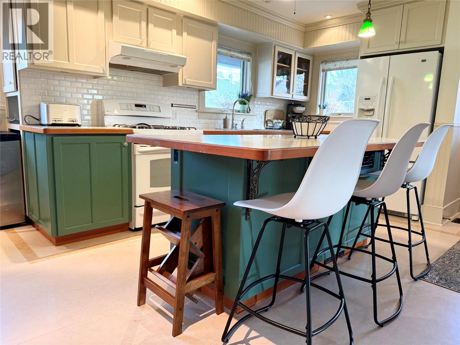 7298 18th Street, Grand Forks, British Columbia  V0H 1H0 - Photo 10 - 10371492