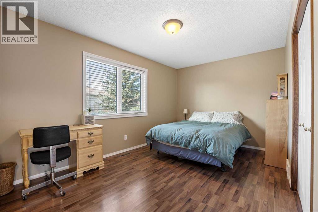 292 Douglas Ridge Close Se, Calgary, Alberta  T2Z 2M4 - Photo 12 - A2291748