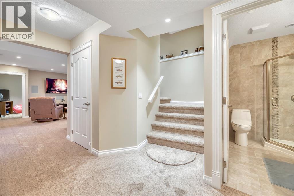 32 Everhollow Crescent Sw, Calgary, Alberta  T2Y 5H3 - Photo 37 - A2295391