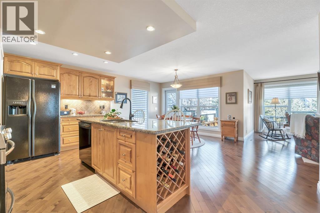 32 Everhollow Crescent Sw, Calgary, Alberta  T2Y 5H3 - Photo 12 - A2295391