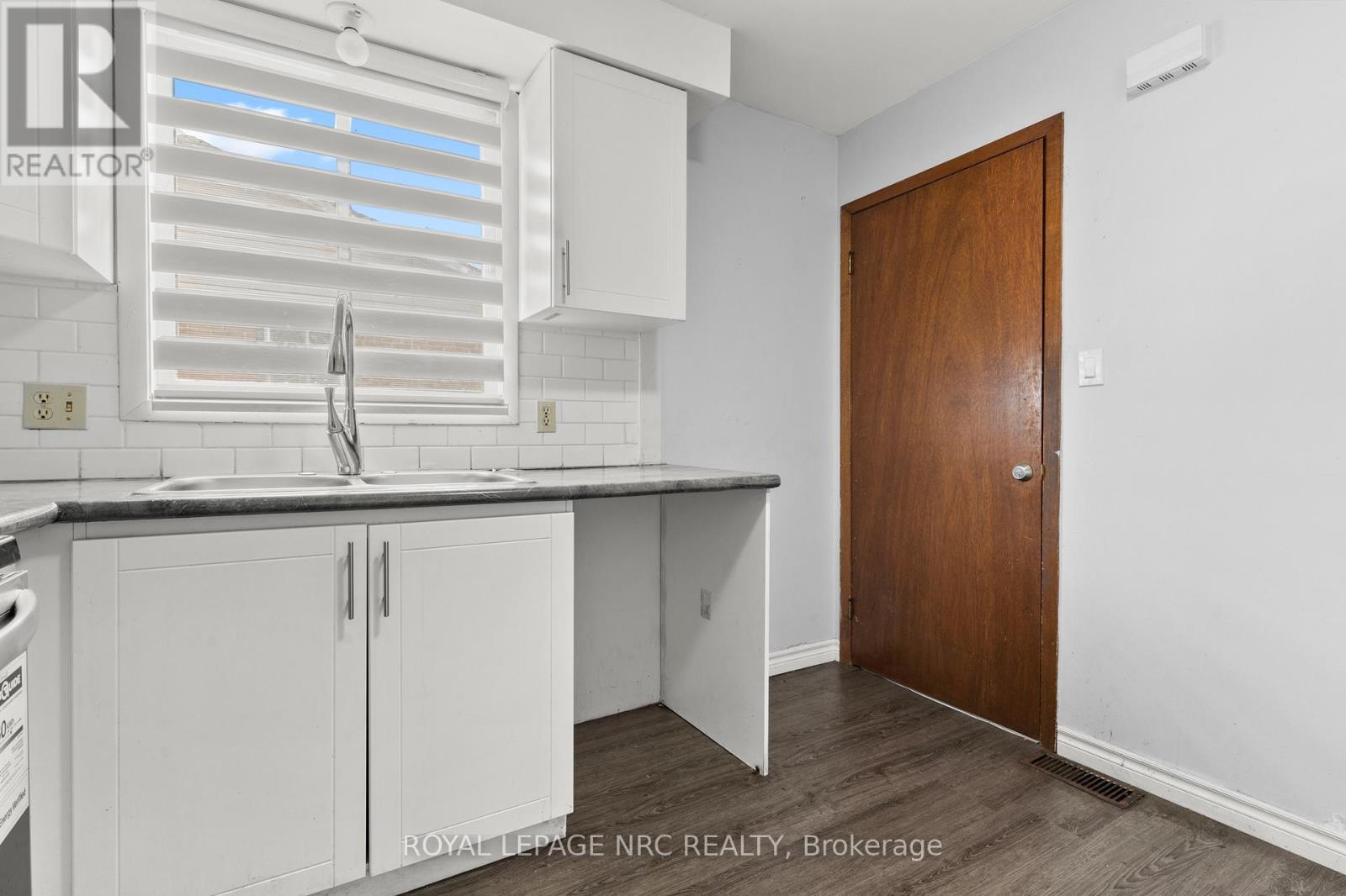 20 Canterbury Drive, St. Catharines, Ontario  L2P 3M7 - Photo 11 - X12912684