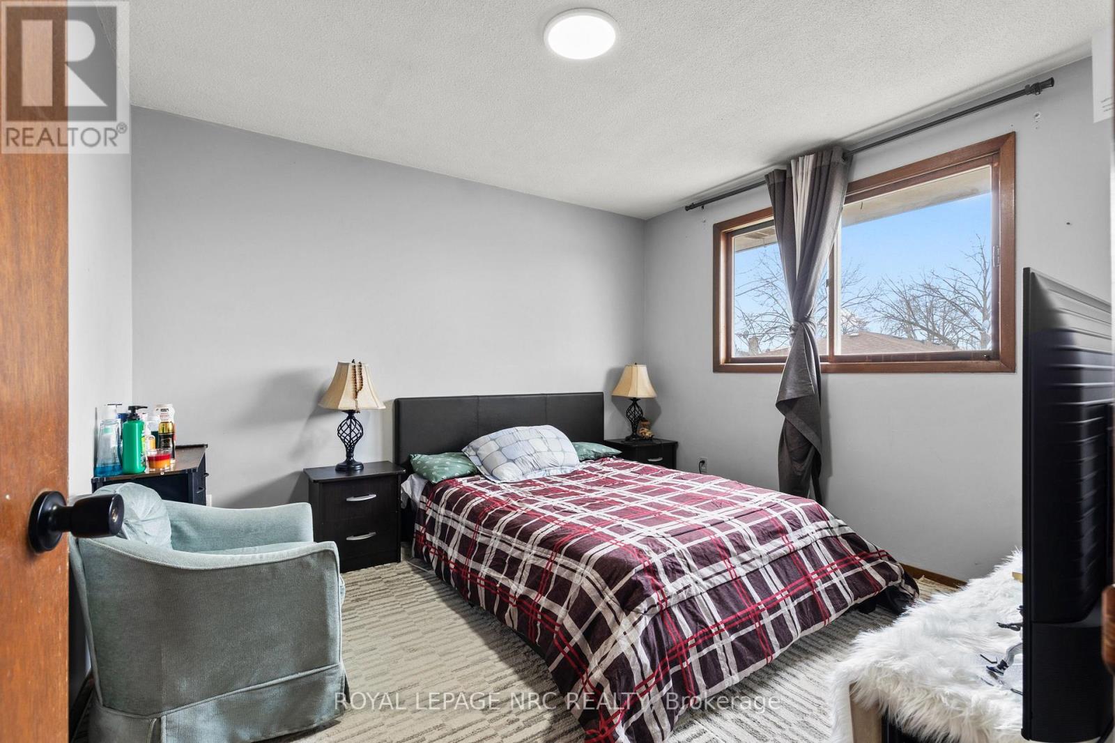 20 Canterbury Drive, St. Catharines, Ontario  L2P 3M7 - Photo 13 - X12912684