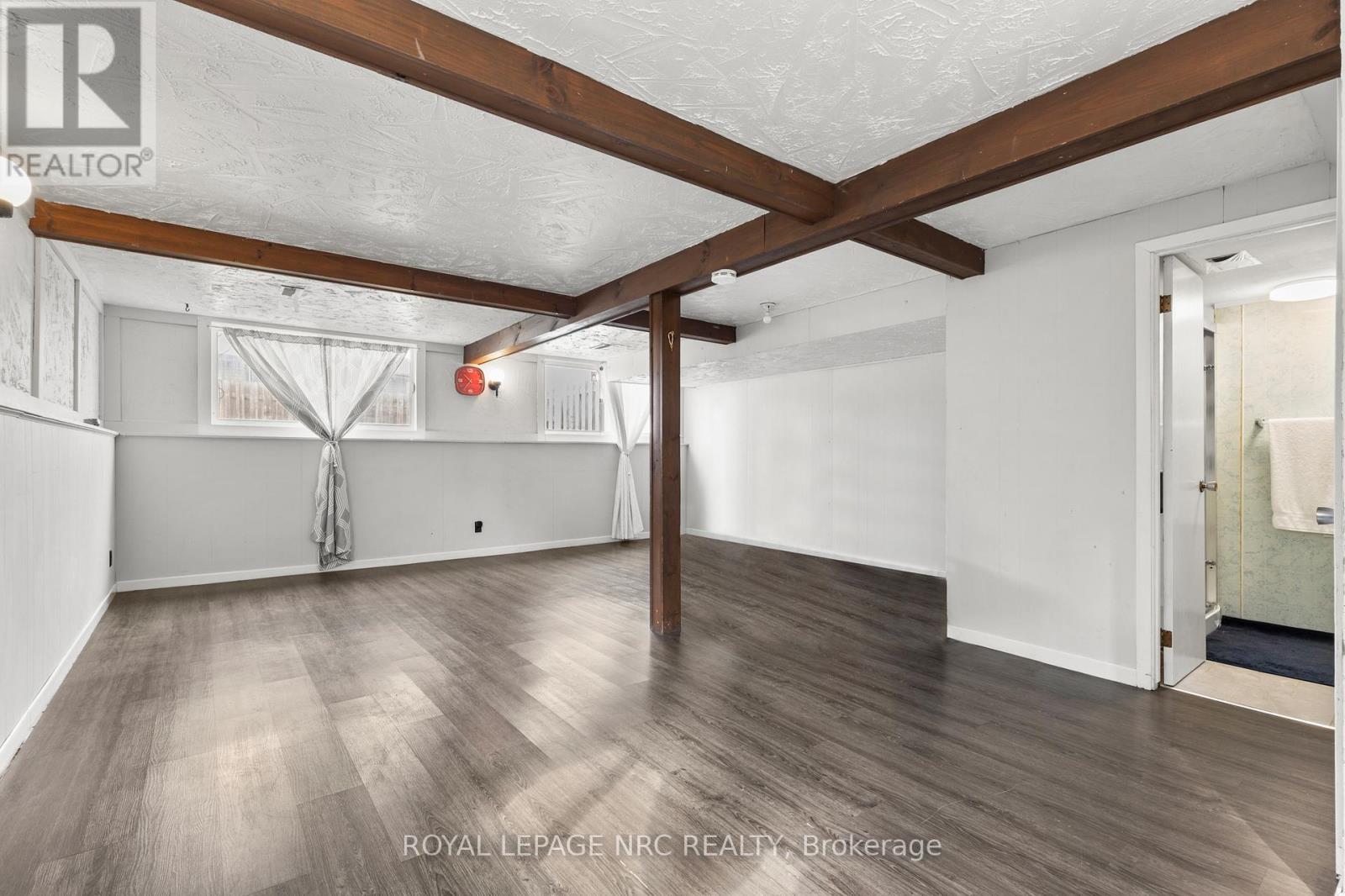 20 Canterbury Drive, St. Catharines, Ontario  L2P 3M7 - Photo 17 - X12912684