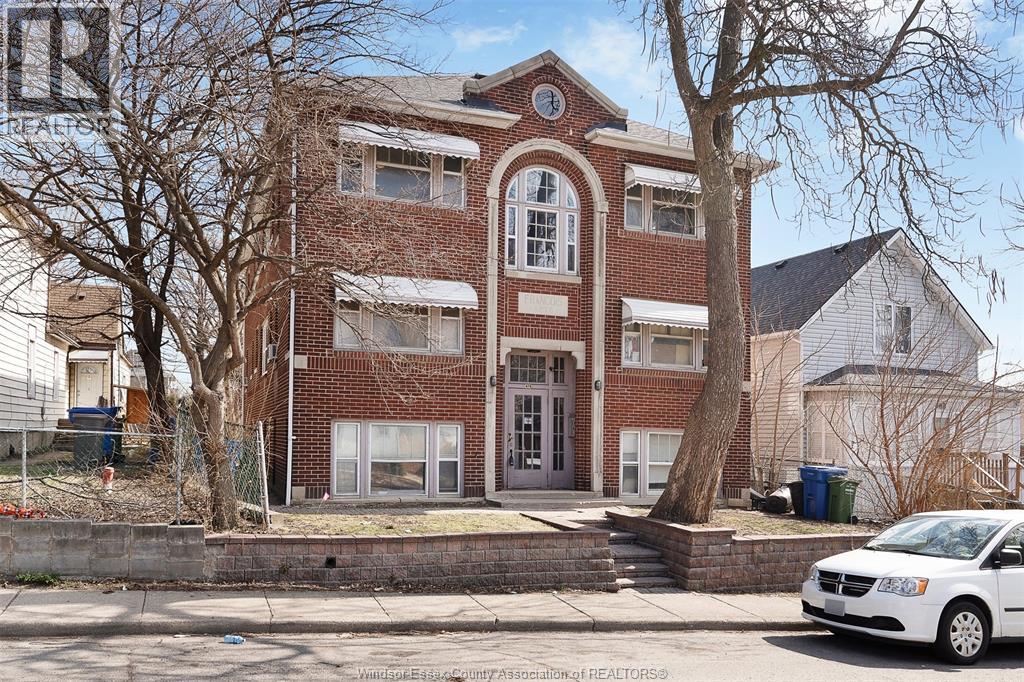 MLS# 26005902: 476 Parent Unit# 7, Windsor, Canada