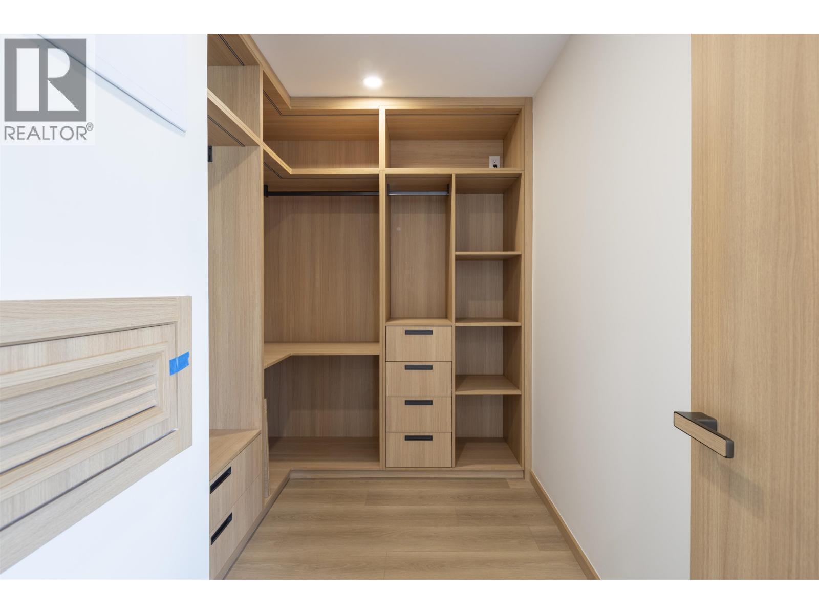 7 N Howard Avenue, Burnaby, British Columbia  V5B 1J6 - Photo 19 - R3102452