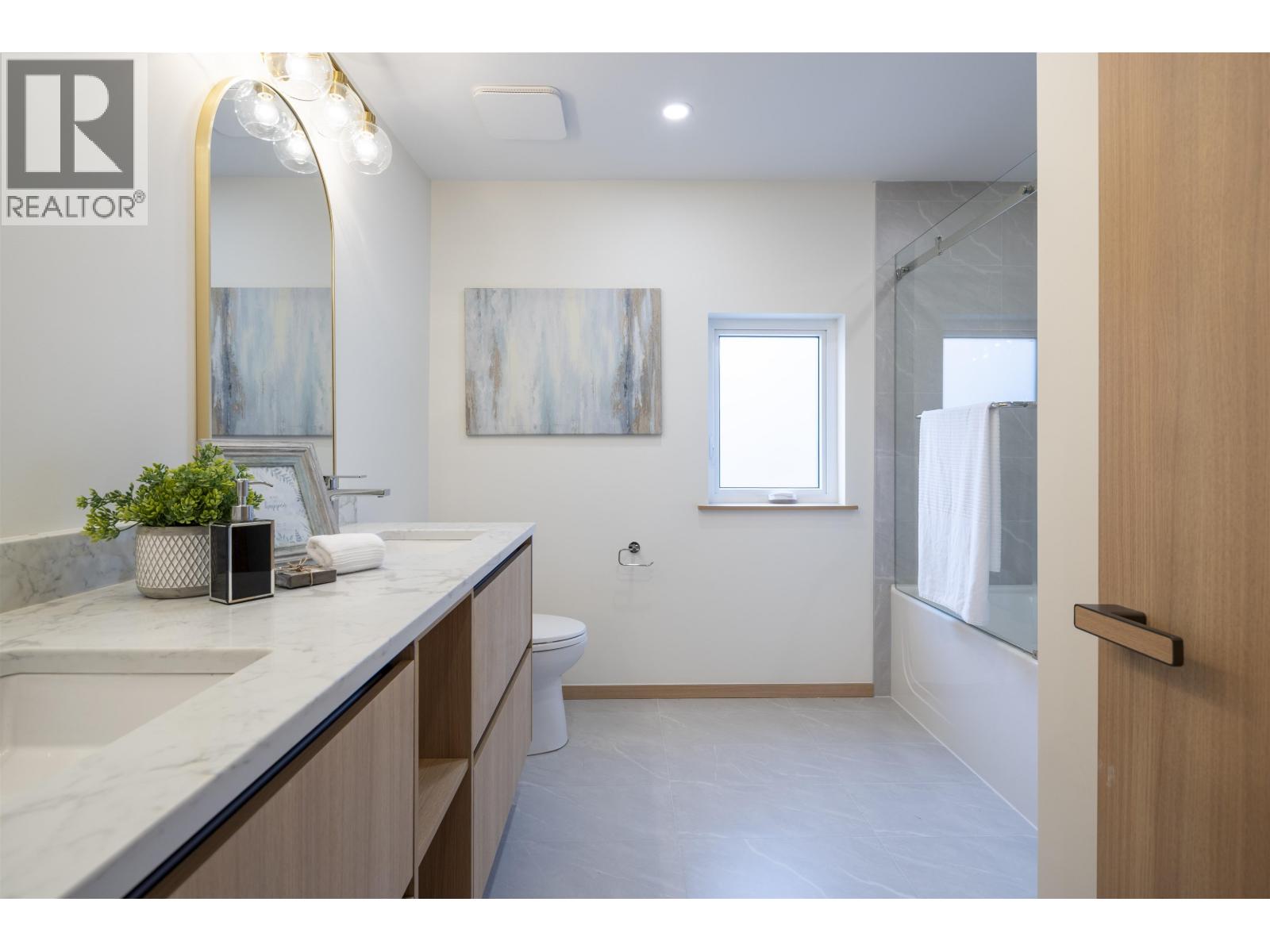 7 N Howard Avenue, Burnaby, British Columbia  V5B 1J6 - Photo 20 - R3102452