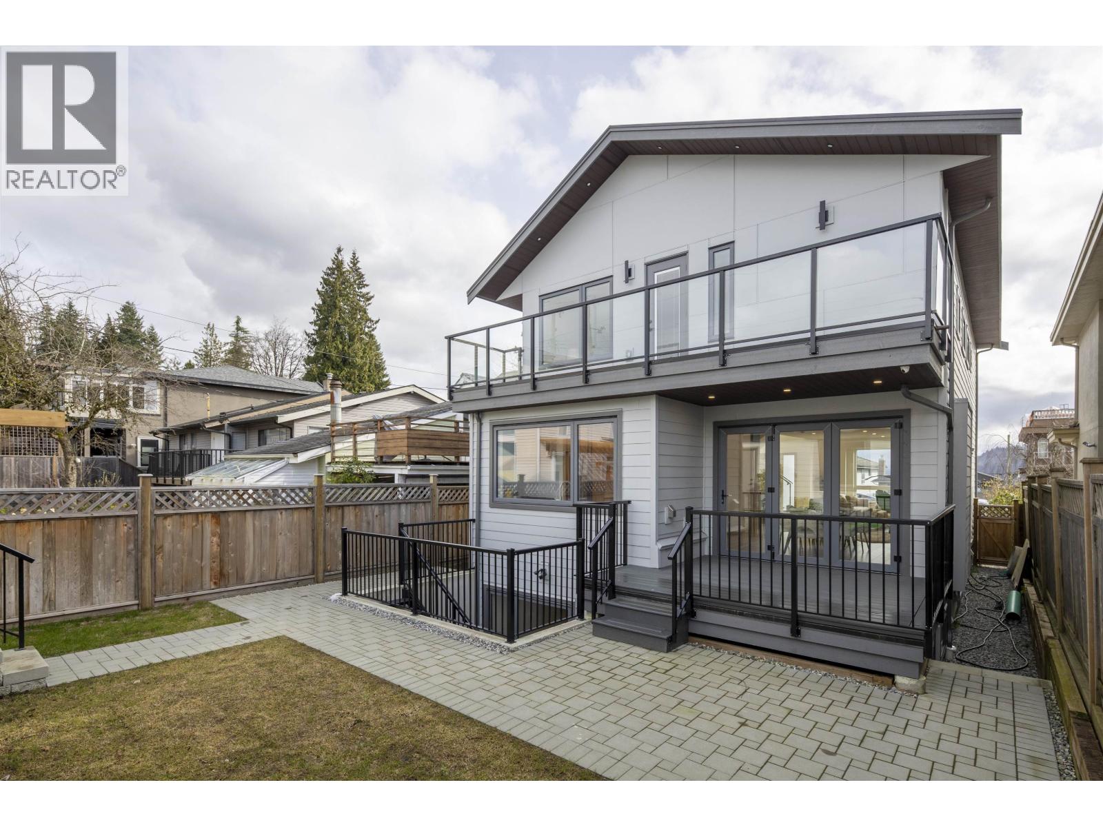 7 N Howard Avenue, Burnaby, British Columbia  V5B 1J6 - Photo 36 - R3102452