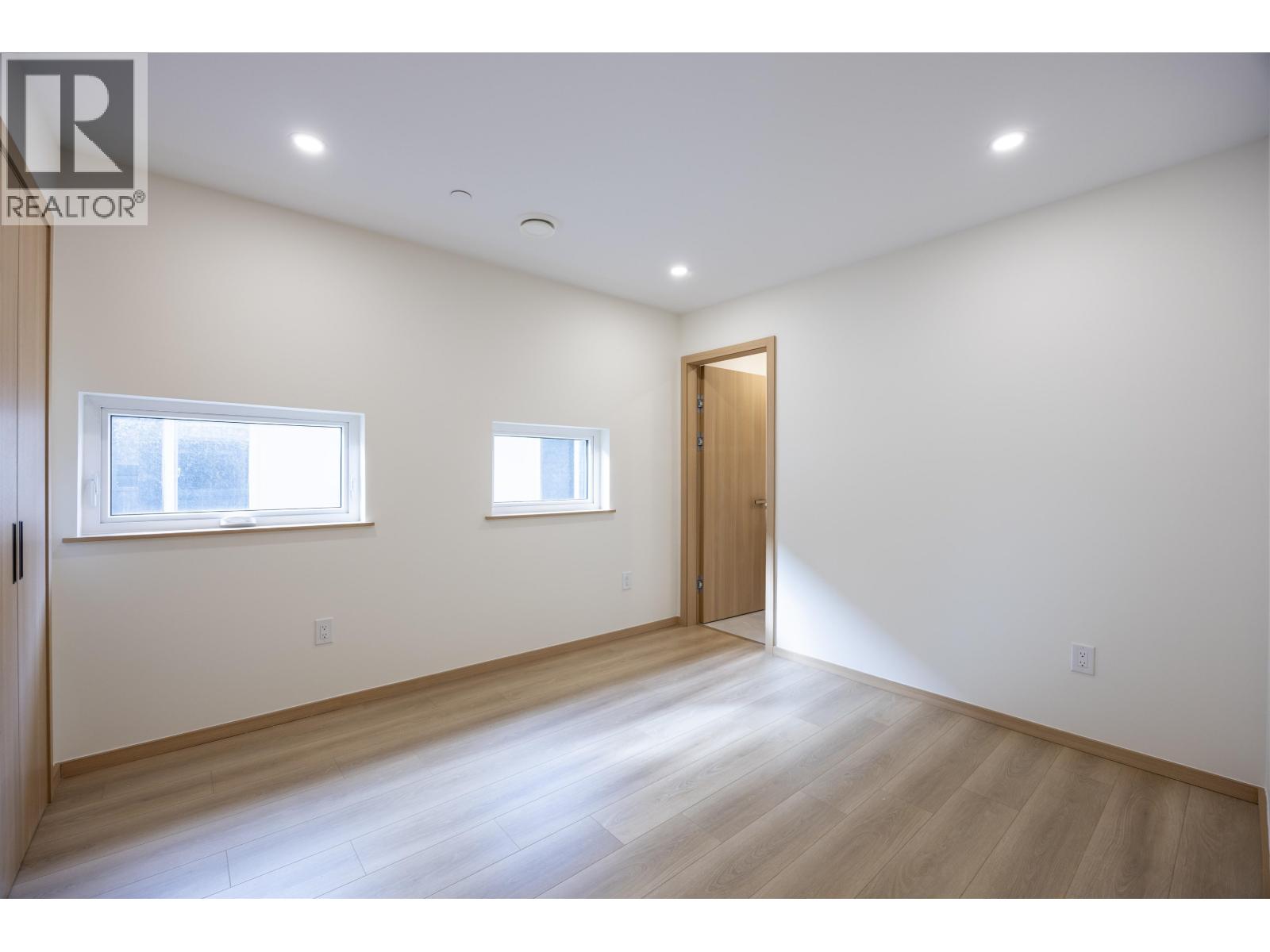 7 N Howard Avenue, Burnaby, British Columbia  V5B 1J6 - Photo 25 - R3102452