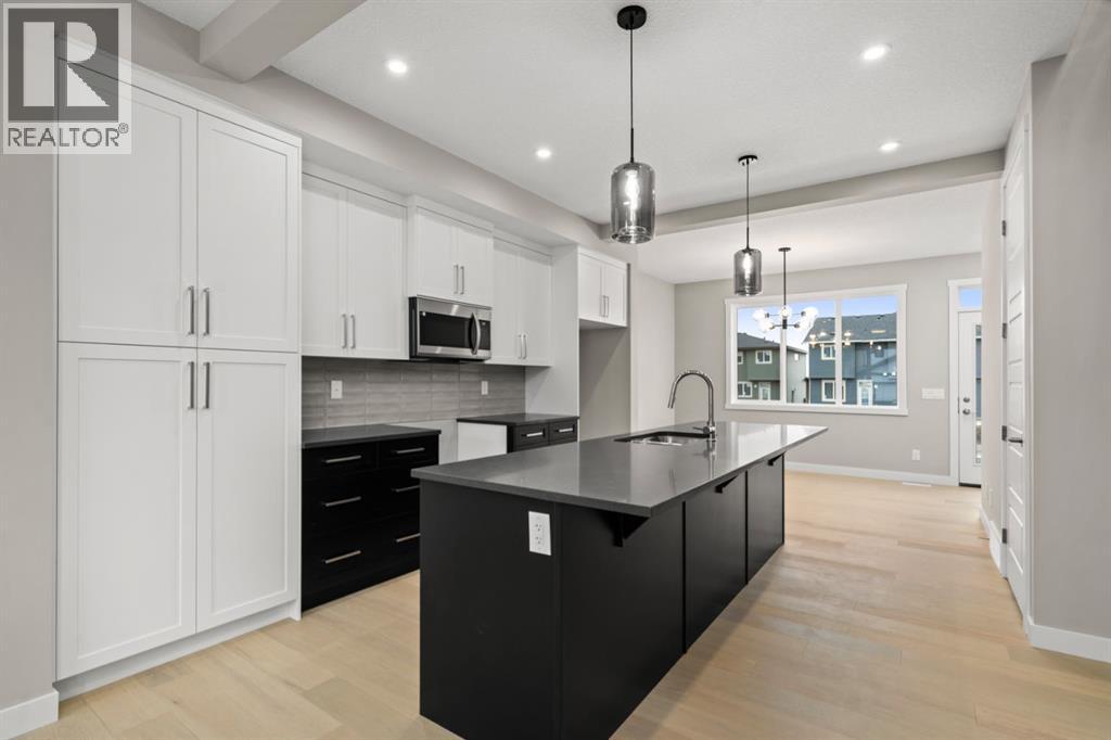 110 Sora Gardens SE, Calgary, Alberta  T3S 0V3 - Photo 5 - A2284927