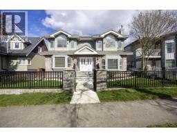 <div class="price">$2,899,000</div> 3259 E 46th Avenue, Vancouver<br><div style="margin-bottom:8px;"><small>Nu Stream Realty Inc.</small></div><div class='bed_bath'>11 Bed | 8 Bath</div>