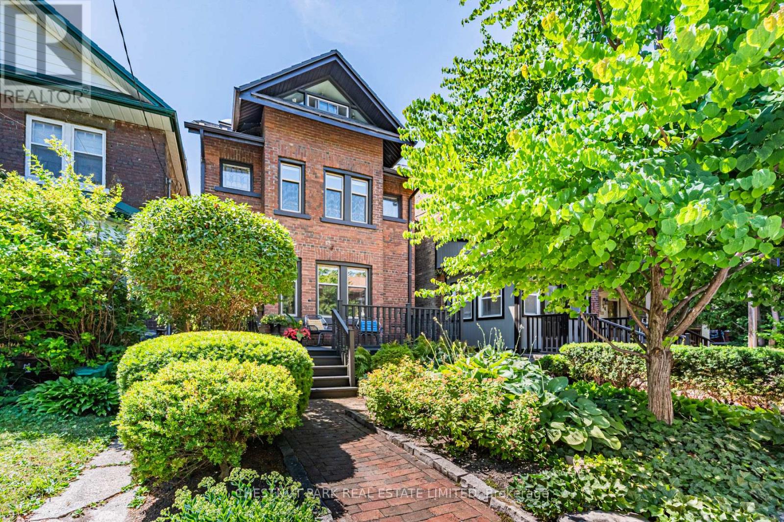 30 COADY AVENUE, Toronto, Ontario