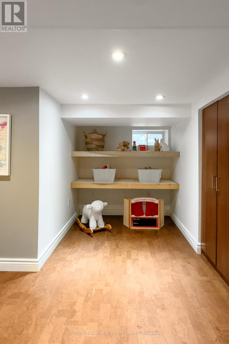 30 Coady Avenue, Toronto, Ontario  M4M 2Y8 - Photo 42 - E12912704