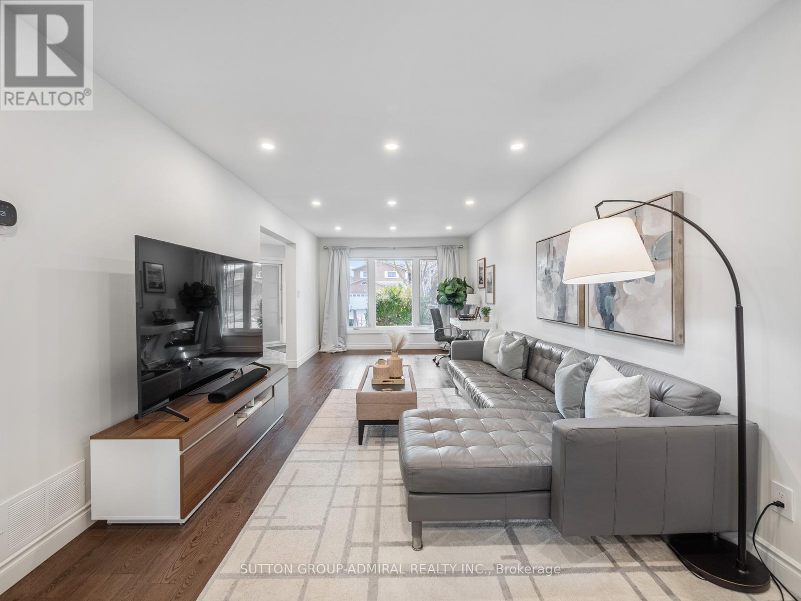 110 Conley Street, Vaughan, Ontario  L4J 2X6 - Photo 10 - N12912694