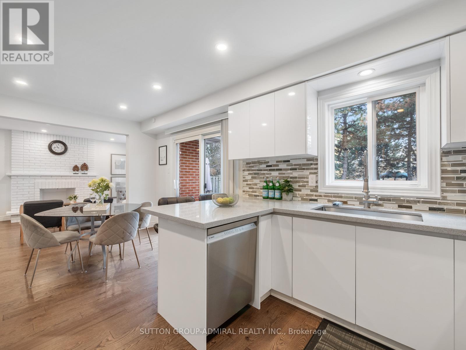 110 Conley Street, Vaughan, Ontario  L4J 2X6 - Photo 19 - N12912694