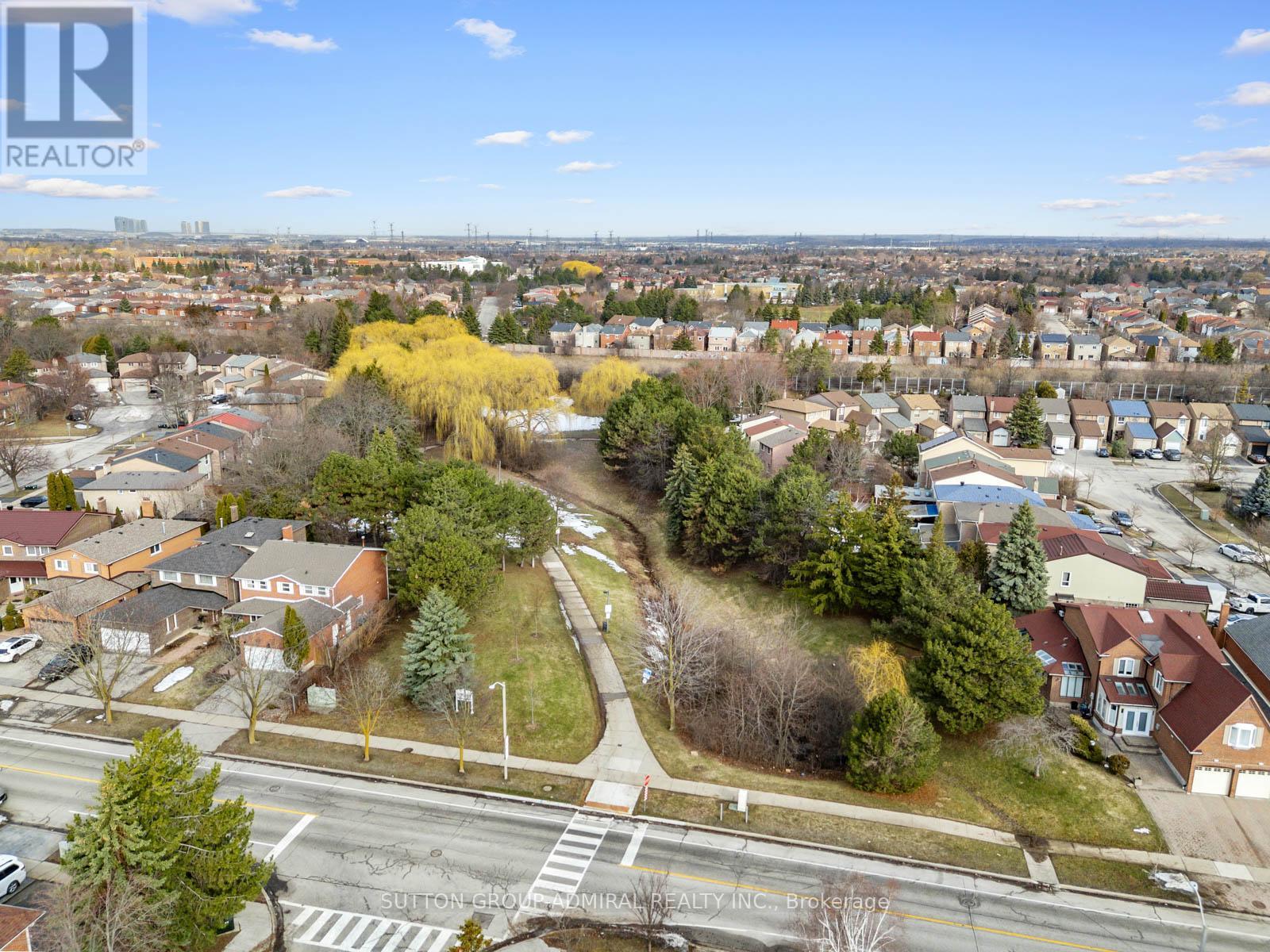 110 Conley Street, Vaughan, Ontario  L4J 2X6 - Photo 48 - N12912694