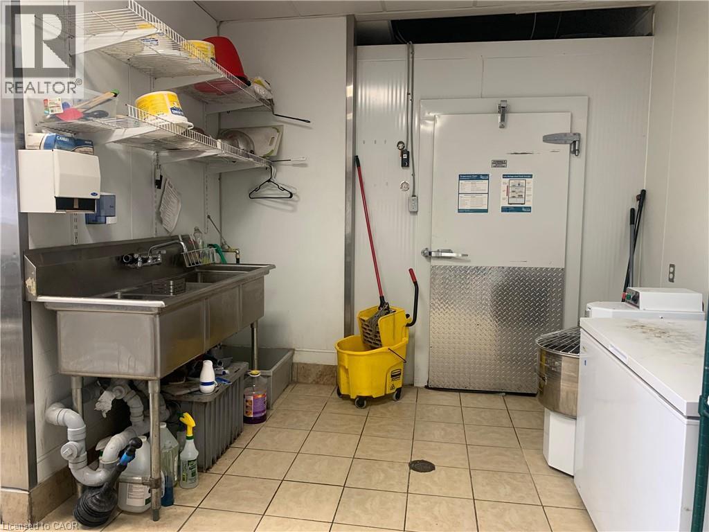 379 Norwich Avenue, Woodstock, Ontario  N4S 3W4 - Photo 6 - 40814485