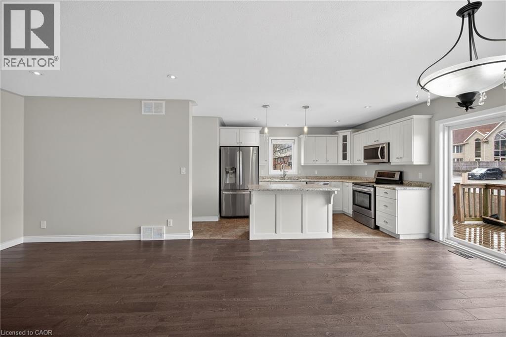 98 Macneil Court, Hagersville, Ontario  N0A 1H0 - Photo 14 - 40814142