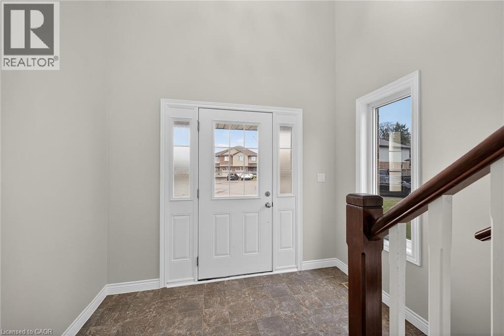 98 Macneil Court, Hagersville, Ontario  N0A 1H0 - Photo 6 - 40814142