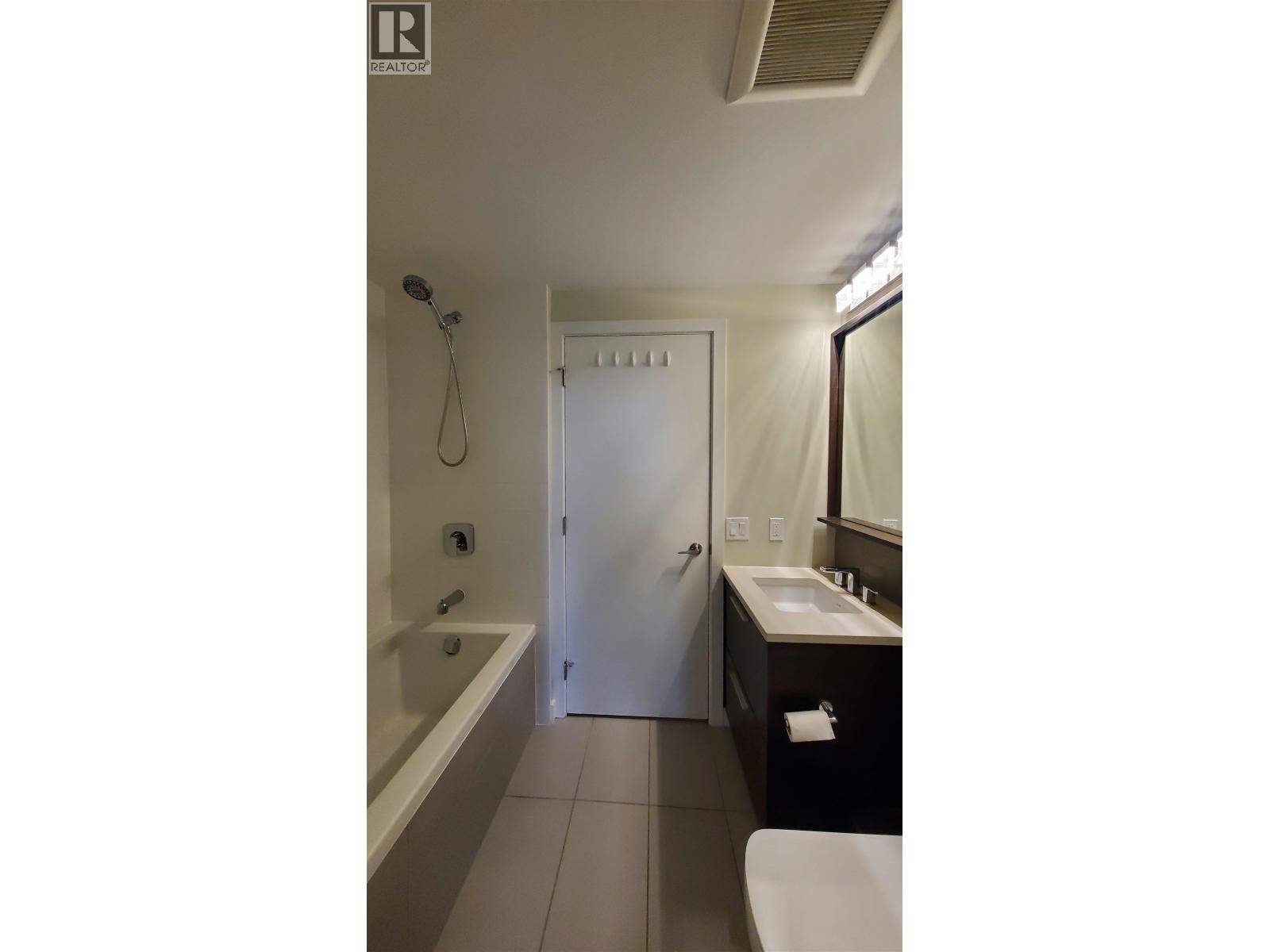 702 2975 Atlantic Avenue, Coquitlam, British Columbia  V3B 0C6 - Photo 8 - R3102657