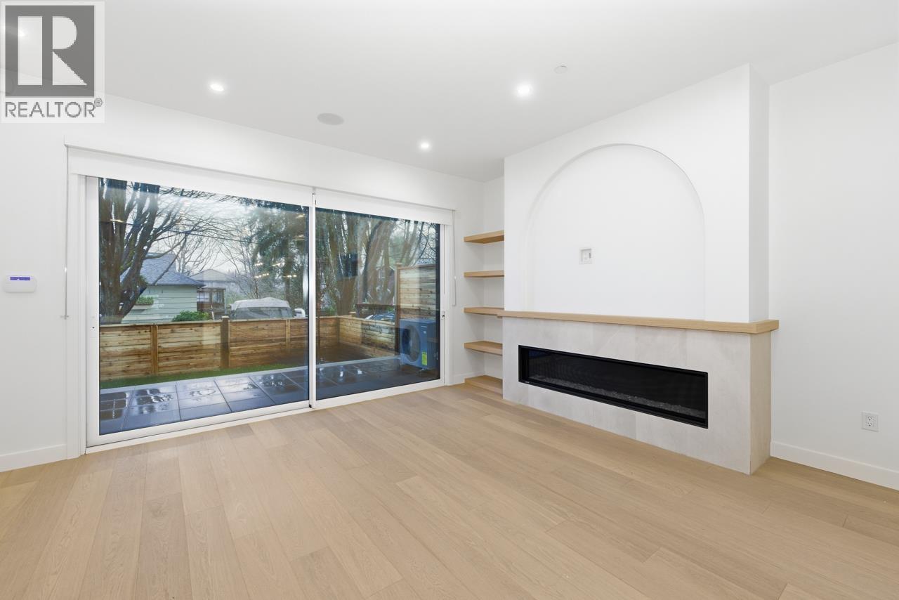 1 810 E 22nd Avenue, Vancouver, British Columbia  V5V 1V7 - Photo 10 - R3102814