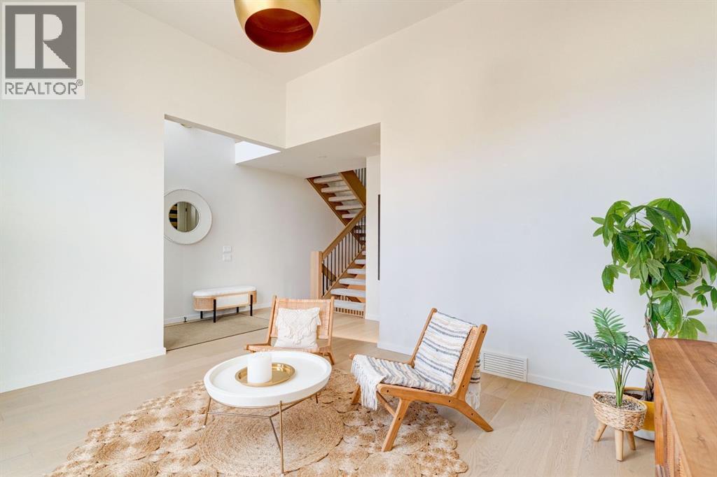 2616 17 Street Sw, Calgary, Alberta  T2T 4N1 - Photo 6 - A2294694