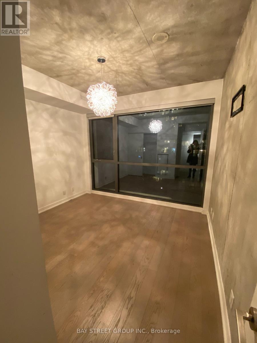 703 - 39 Brant Street, Toronto, Ontario  M5V 0M8 - Photo 2 - C12912712