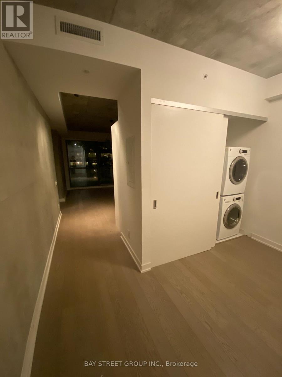 703 - 39 Brant Street, Toronto, Ontario  M5V 0M8 - Photo 3 - C12912712