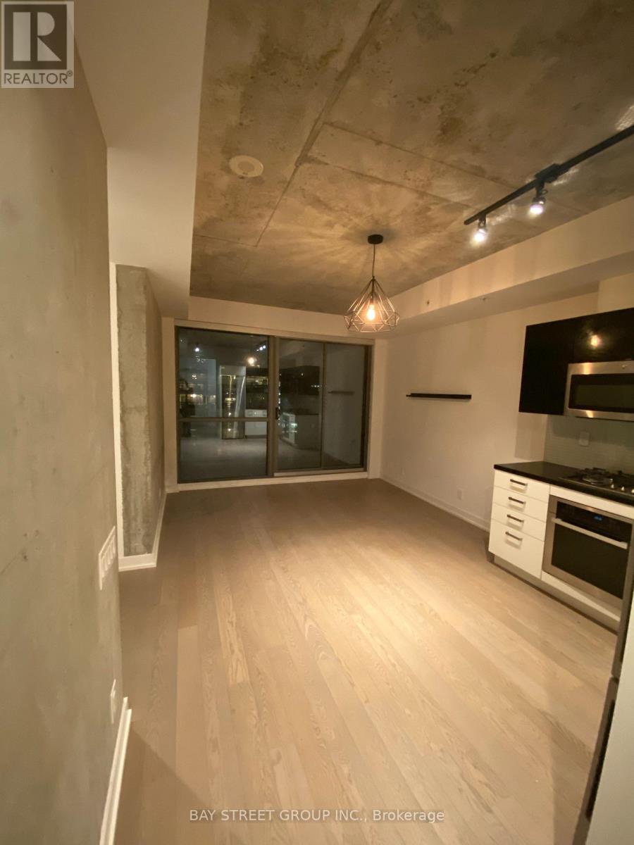 703 - 39 Brant Street, Toronto, Ontario  M5V 0M8 - Photo 4 - C12912712