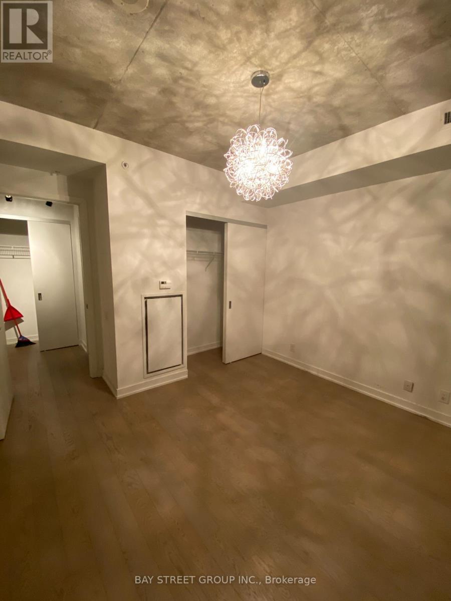 703 - 39 Brant Street, Toronto, Ontario  M5V 0M8 - Photo 9 - C12912712