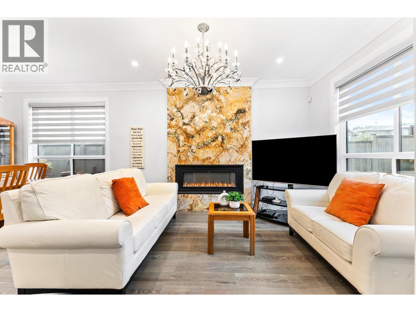 5710 Grant Street, Burnaby, British Columbia  V5B 2K4 - Photo 4 - R3102767