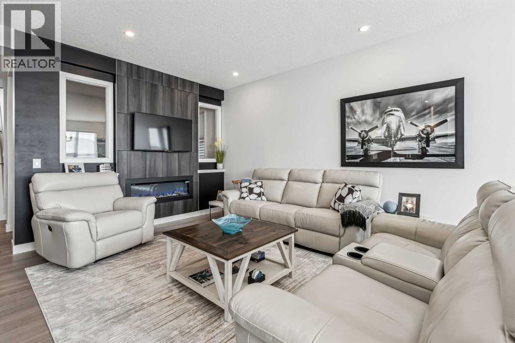 123 Mitchell Way NW, Calgary, Alberta  T3R 2B5 - Photo 9 - A2283778