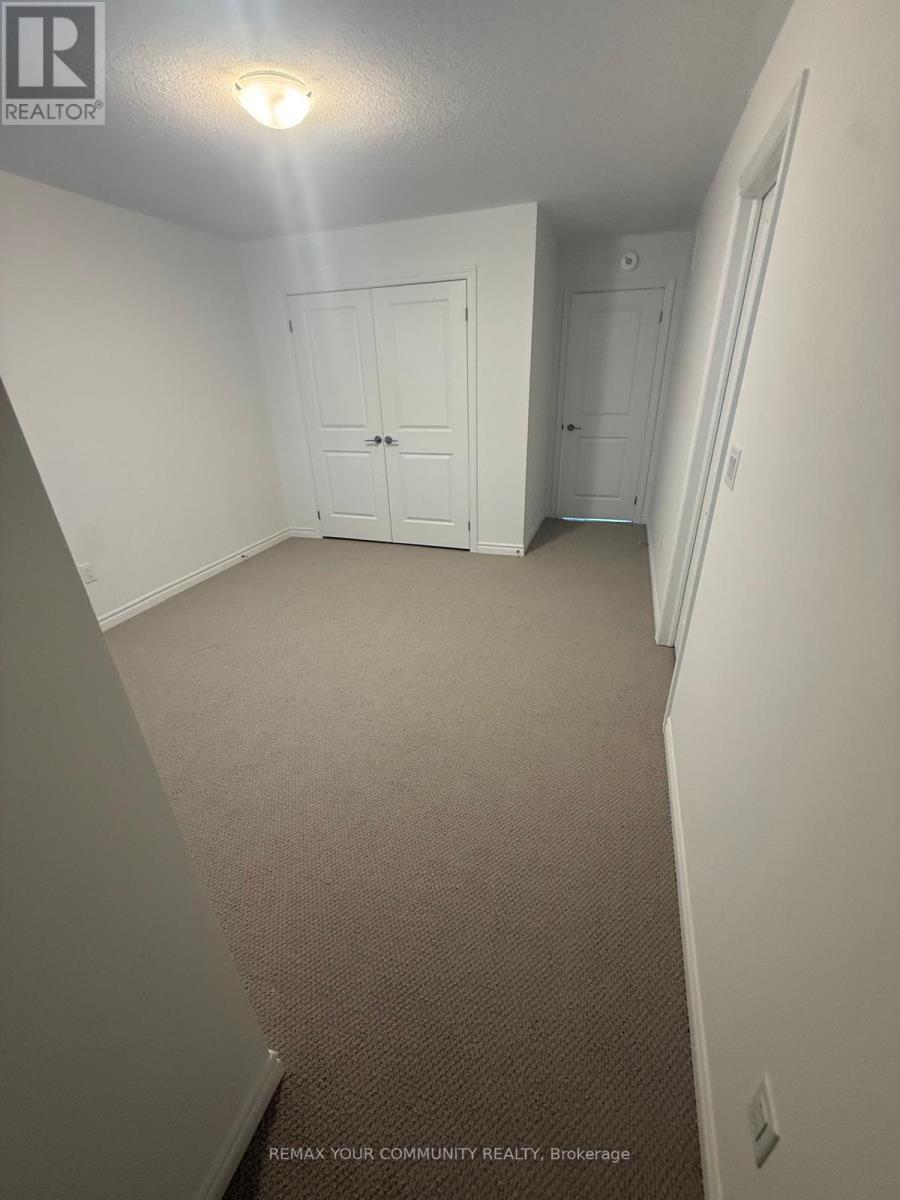 51 West Oak Trail, Barrie, Ontario  L9J 0K9 - Photo 14 - S12881698