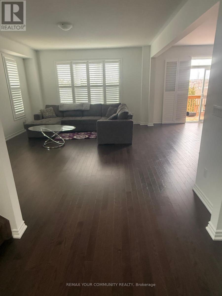 51 West Oak Trail, Barrie, Ontario  L9J 0K9 - Photo 6 - S12881698