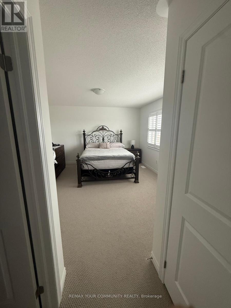 51 West Oak Trail, Barrie, Ontario  L9J 0K9 - Photo 12 - S12881698