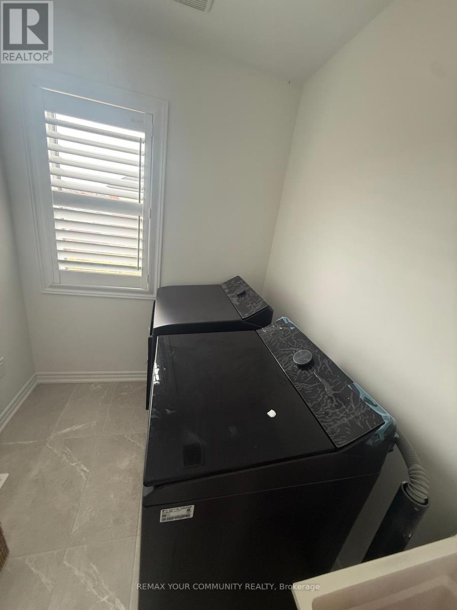 51 West Oak Trail, Barrie, Ontario  L9J 0K9 - Photo 15 - S12881698