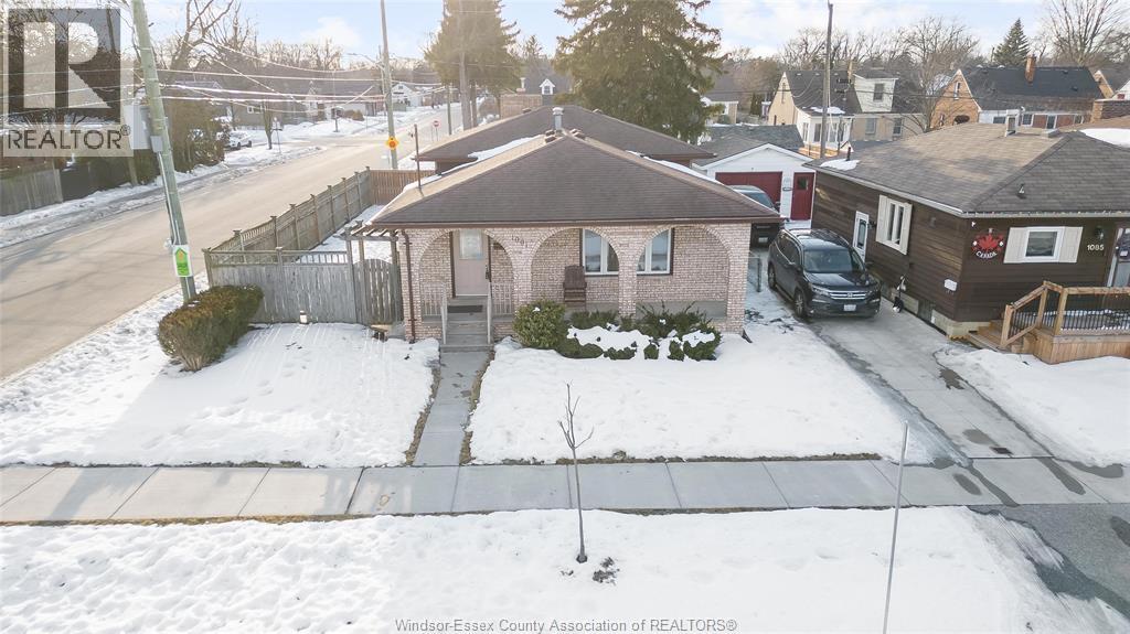 1091 EASTLAWN AVENUE, Windsor, Ontario