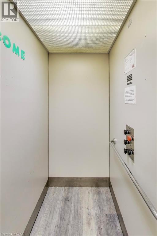 1974 King Street E, Hamilton, Ontario  L8K 1W3 - Photo 19 - 40765266