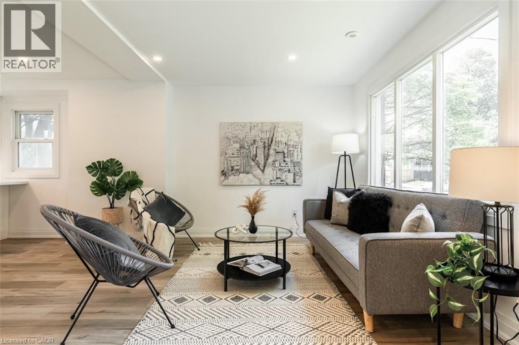 367 Hillside Avenue, Hamilton, Ontario  L8K 3L6 - Photo 3 - 40804654