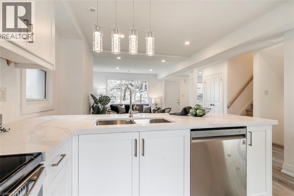 367 Hillside Avenue, Hamilton, Ontario  L8K 3L6 - Photo 10 - 40804654