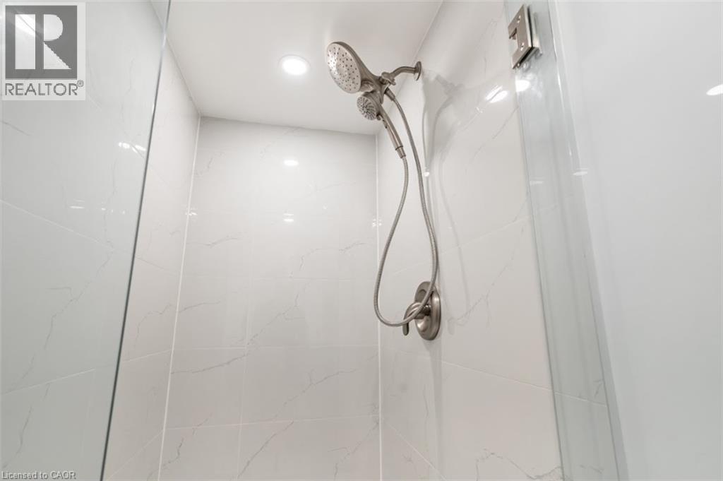 367 Hillside Avenue, Hamilton, Ontario  L8K 3L6 - Photo 32 - 40804654