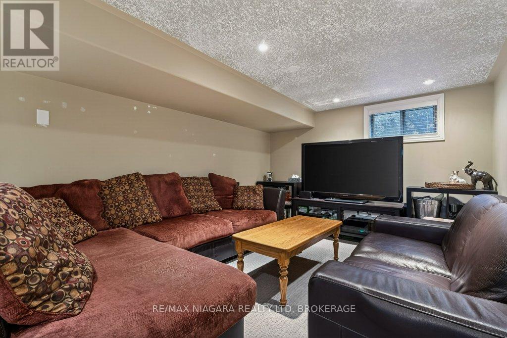 6 Grammar Avenue, St. Catharines, Ontario  L2N 3L3 - Photo 32 - X12912732