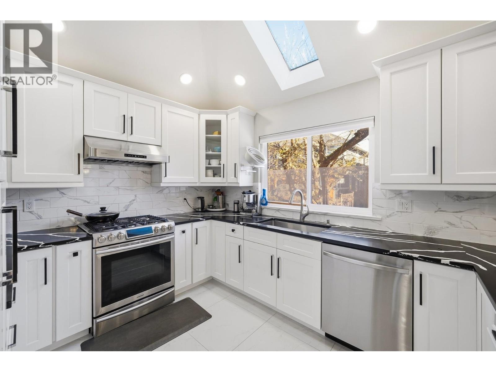 12268 Imperial Drive, Richmond, British Columbia  V7E 6J6 - Photo 16 - R3102760