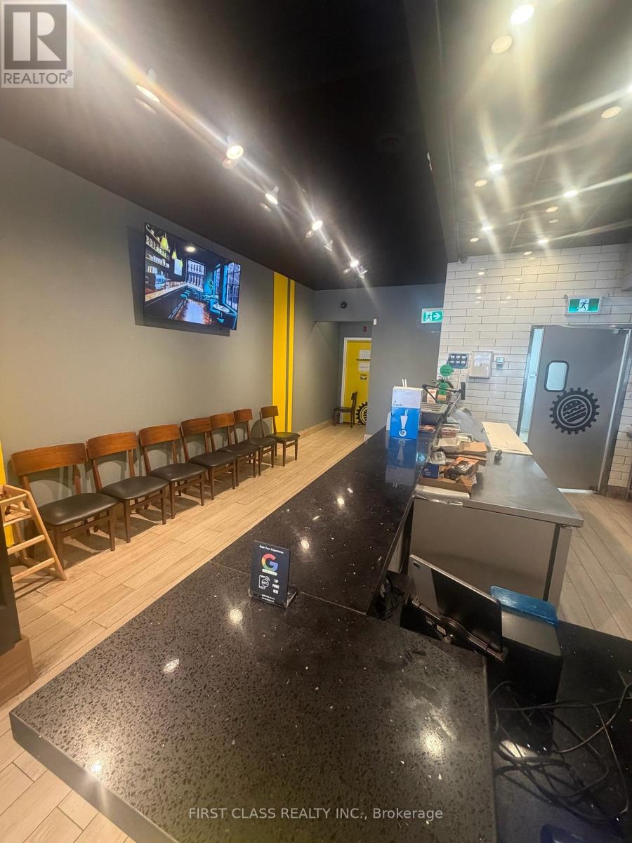 103 - 1639 Durham Hwy 2 Highway, Clarington, Ontario  L1E 2R6 - Photo 8 - E12912724
